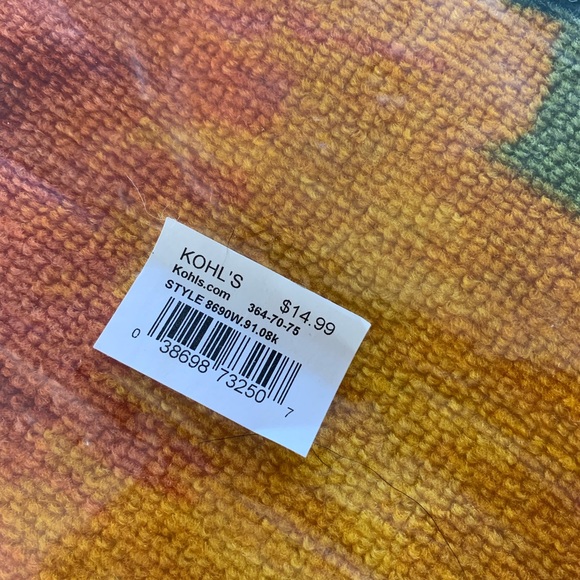 FALL ACCENT RUG - Picture 3 of 3